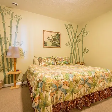 Aloha Alaska Vacation Rentals Homer Room photo